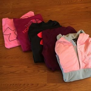 •5 girls sweatshirts•
